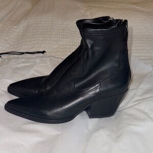Dolce Vita Black Ankle Boots